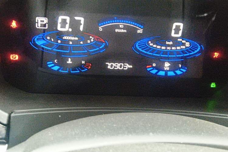 Used Venucia T60 2020 1.6L CVT Smart Drive Version China VI Standard Odometer Close Up