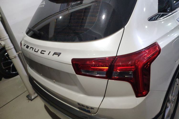 Used Venucia T60 2020 1.6L CVT Smart Drive Version China VI Standard Rear