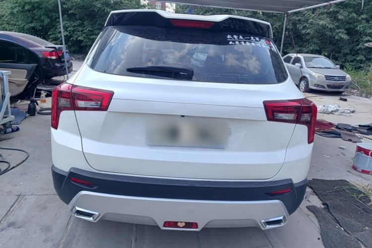 Used Venucia T60 2020 1.6L CVT Smart Drive Version China VI Standard Rear