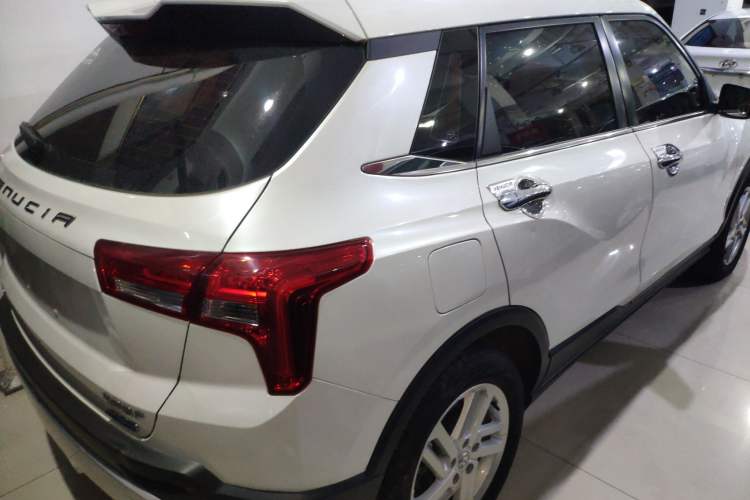 Used Venucia T60 2020 1.6L CVT Smart Drive Version China VI Standard Rear Right 45 Deg
