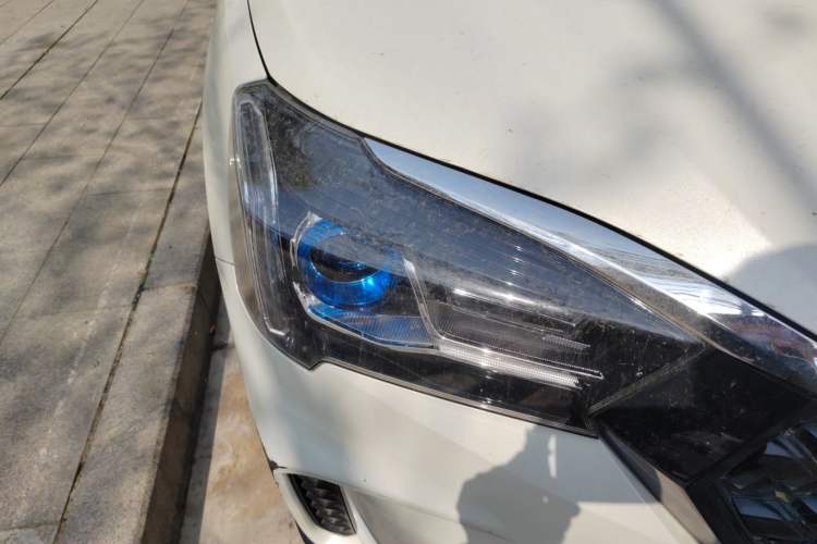 Used Venucia T60 2020 1.6L CVT Smart Drive Version China VI Standard Right Front Headlight