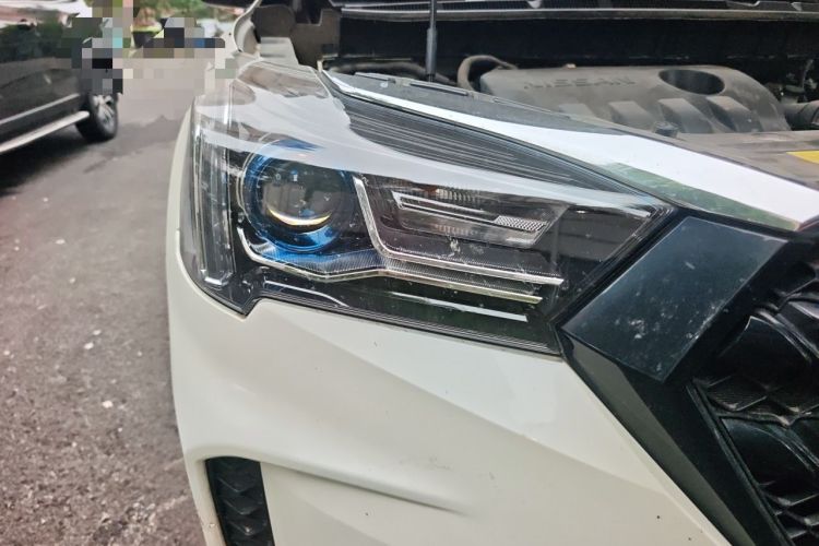 Used Venucia T60 2020 1.6L CVT Smart Drive Version China VI Standard Right Front Headlight