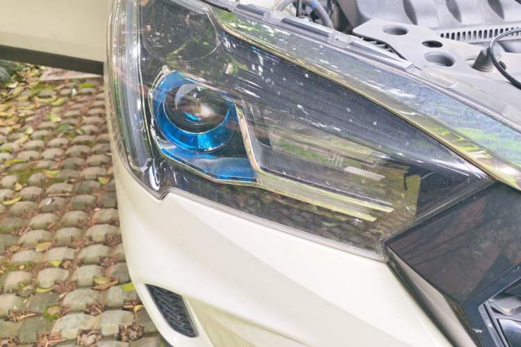 Used Venucia T60 2020 1.6L CVT Smart Drive Version China VI Standard Right Front Headlight