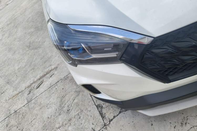 Used Venucia T60 2020 1.6L CVT Smart Drive Version China VI Standard Right Front Headlight