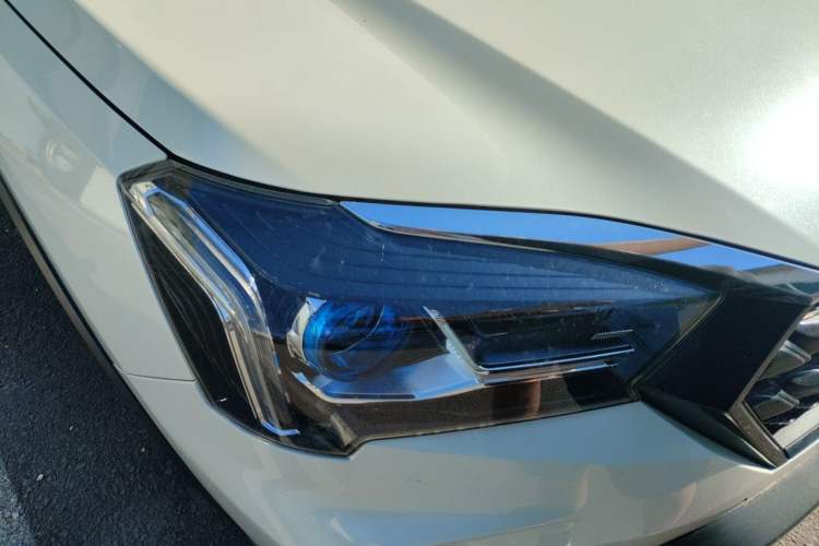 Used Venucia T60 2020 1.6L Manual Smart Vision Version China VI Standard Right Front Headlight