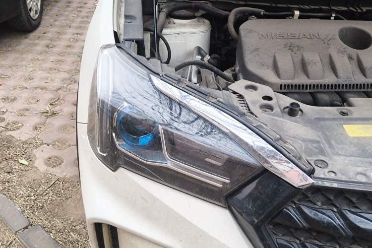 Used Venucia T60 2020 1.6L CVT Smart Drive Version China VI Standard Right Front Headlight