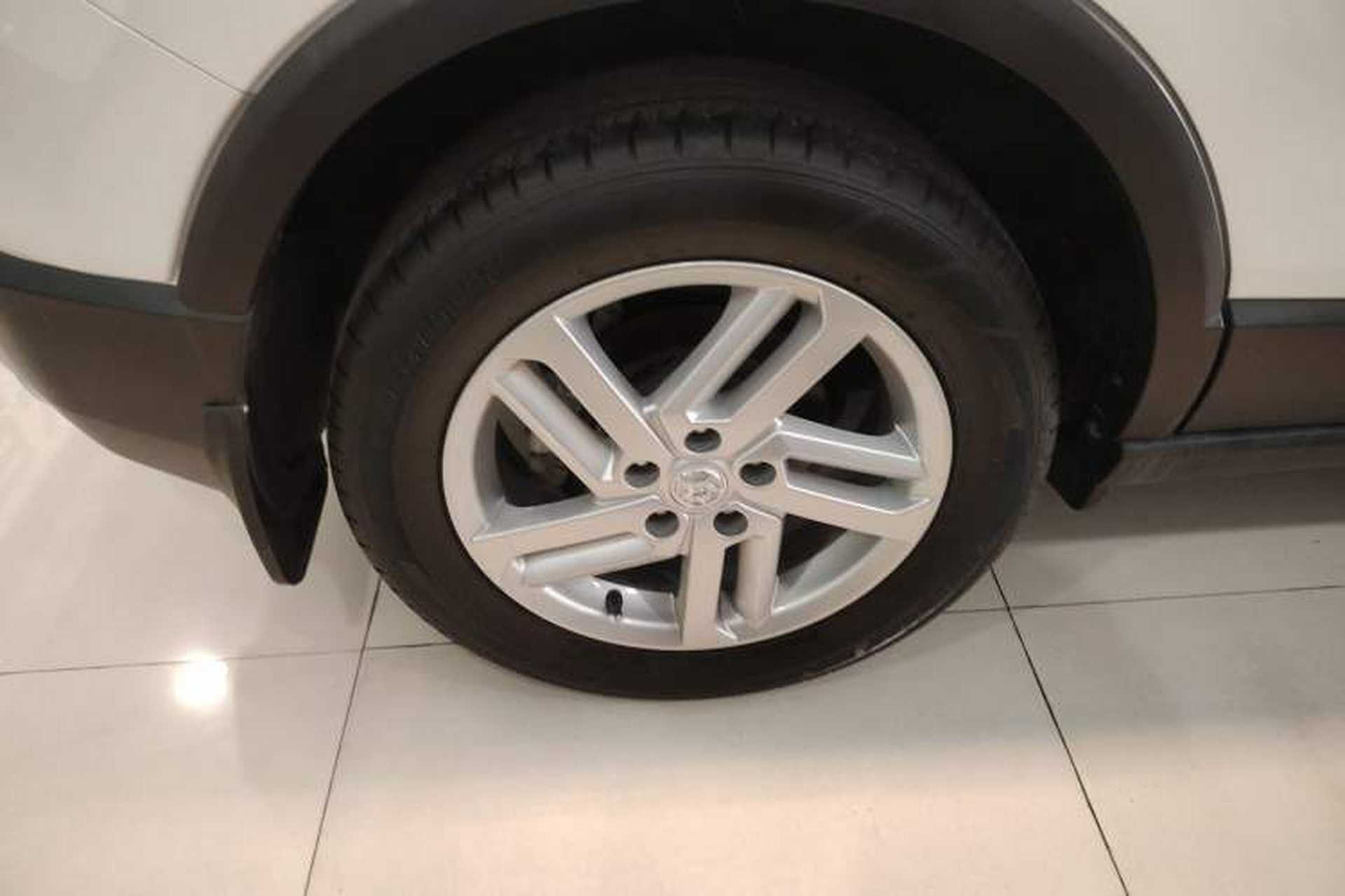 Used Venucia T60 2020 1.6L CVT Smart Drive Version China VI Standard Right Rear Wheel Hub