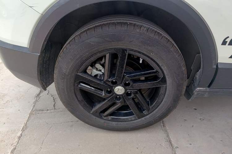 Used Venucia T60 2020 1.6L CVT Smart Drive Version China VI Standard Right Rear Wheel Hub