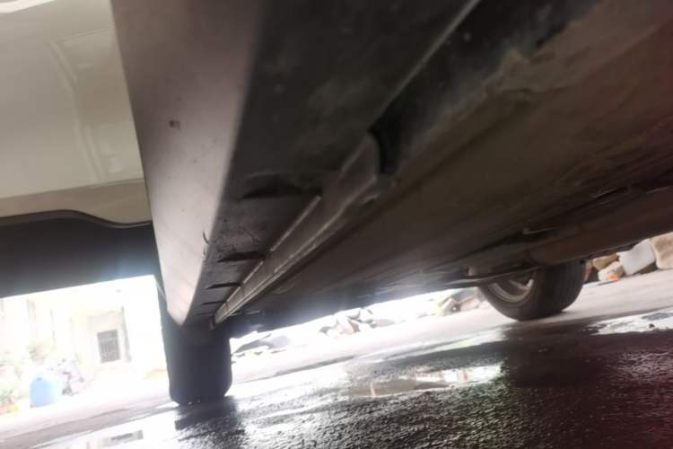 Used Venucia T60 2020 1.6L Manual Smart Vision Version China VI Standard Right Side Sill