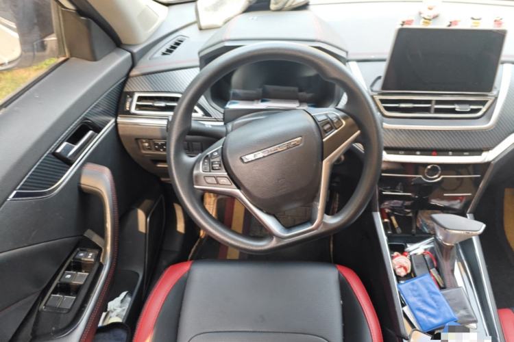 Used Venucia T60 2020 1.6L CVT Smart Drive Version China VI Standard Steering Wheel