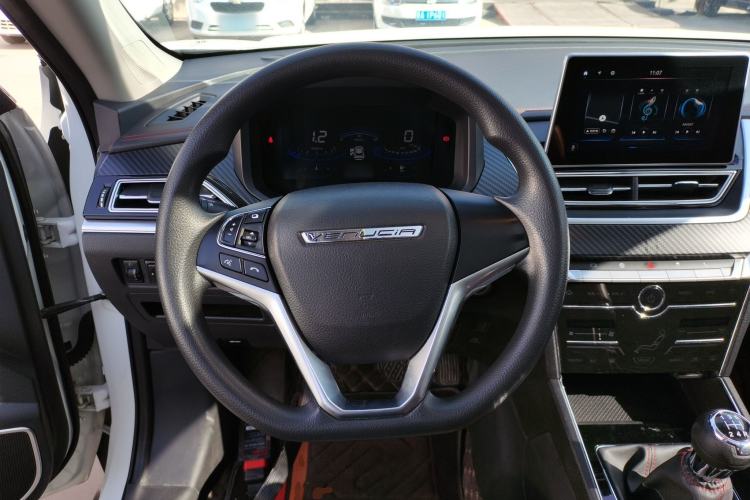 Used Venucia T60 2020 1.6L Manual Smart Vision Version China VI Standard Steering Wheel