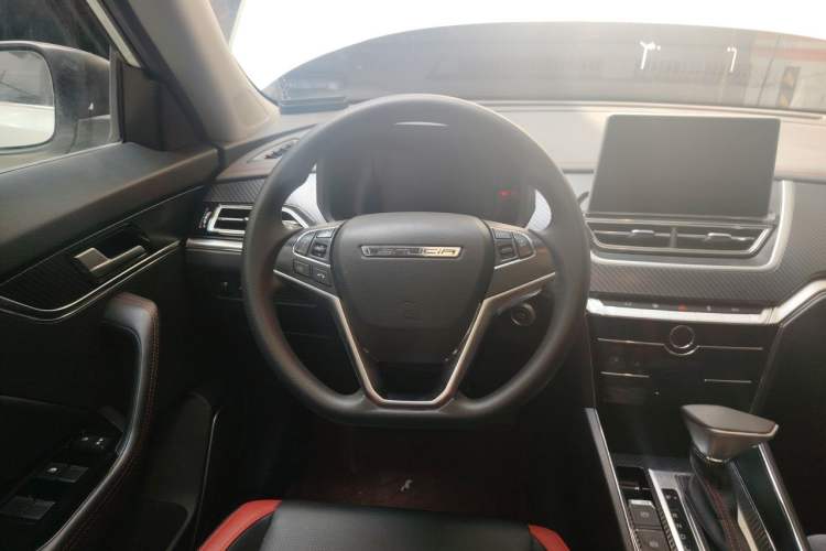 Used Venucia T60 2020 1.6L CVT Smart Drive Version China VI Standard Steering Wheel
