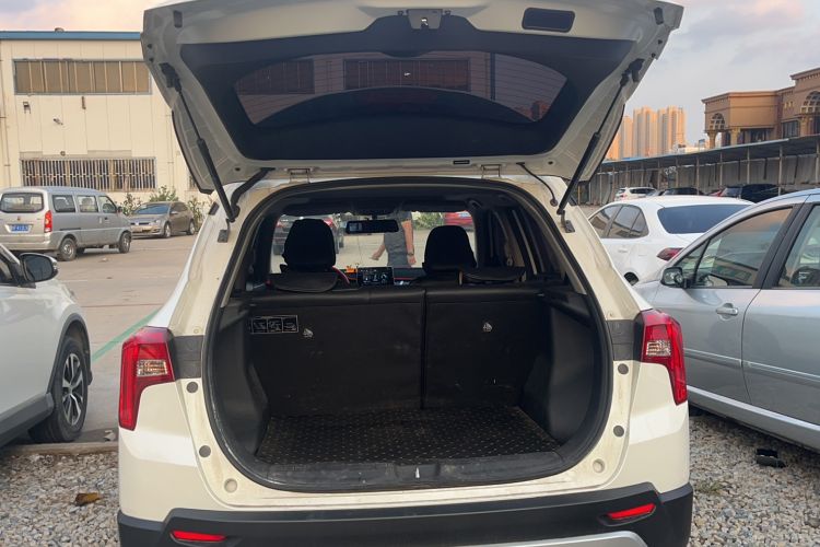 Used Venucia T60 2020 1.6L CVT Smart Edition China V Standard Trunk
