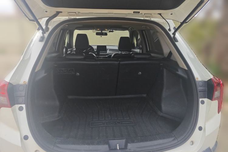 Used Venucia T60 2020 1.6L CVT Smart Drive Version China VI Standard Trunk