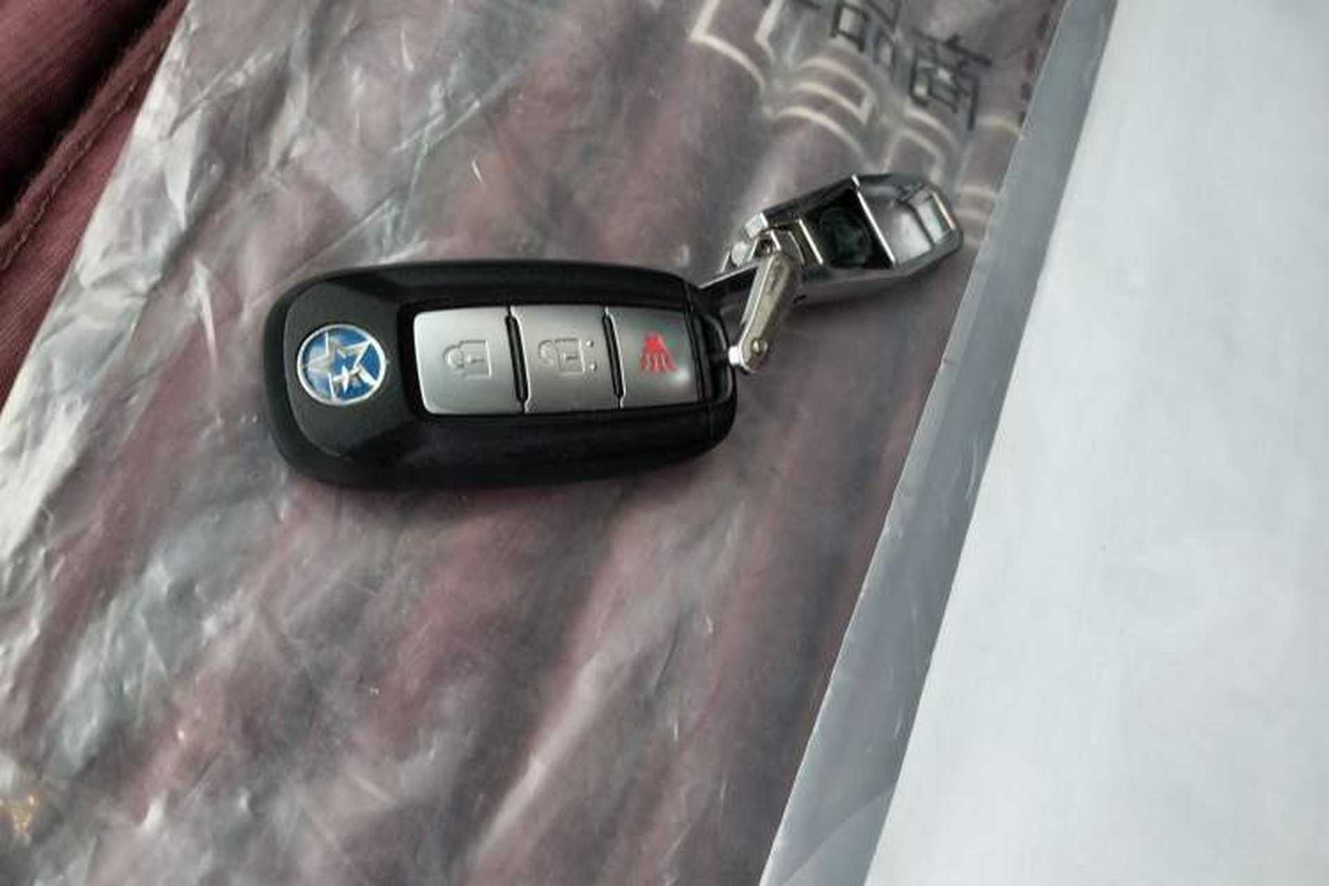 Used Venucia T60 2020 1.6L Manual Smart Vision Version China VI Standard Vehicle Key