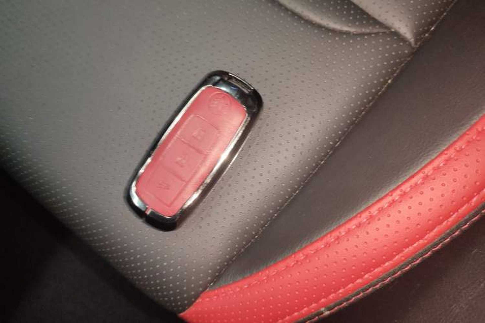 Used Venucia T60 2020 1.6L CVT Smart Drive Version China VI Standard Vehicle Key