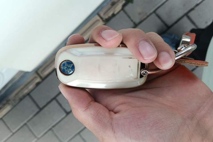 Used Venucia T60 2020 1.6L CVT Smart Drive Version China VI Standard Vehicle Key