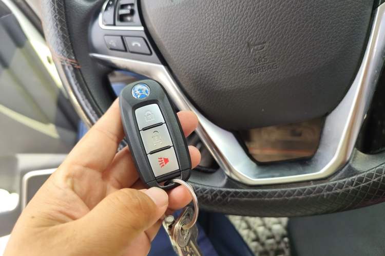 Used Venucia T60 2020 1.6L Manual Smart Vision Version China VI Standard Vehicle Key