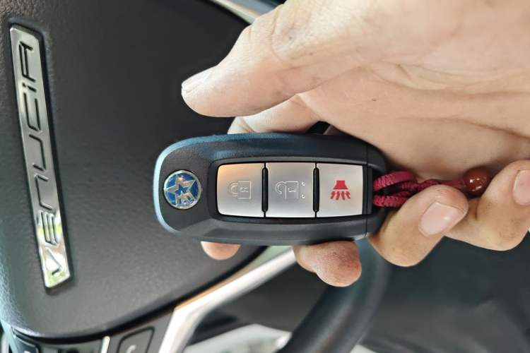Used Venucia T60 2020 1.6L CVT Smart Enjoyment Edition China VI standard Vehicle Key