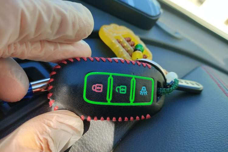 Used Venucia T60 2020 1.6L Manual Smart Vision Version China VI Standard Vehicle Key