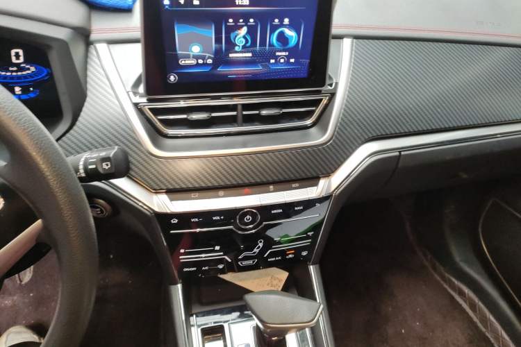 Used Venucia T60 2022 1.6L CVT Smart Drive Version Audio And AC Panel