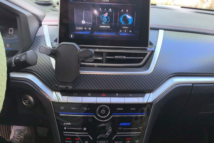 Used Venucia T60 2022 1.6L Manual Smart Vision Version Audio And AC Panel