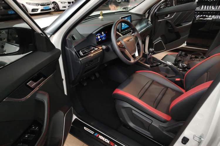 Used Venucia T60 2022 1.6L Manual Smart Vision Version Driver Seat