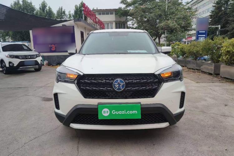 Used Venucia T60 2022 1.6L Manual Smart Vision Version Exterior 5