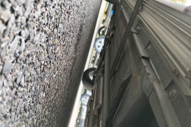 Used Venucia T60 2022 1.6L CVT Smart Drive Version Left Side Sill