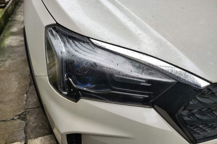 Used Venucia T60 2022 1.6L CVT Smart Drive Version Right Front Headlight