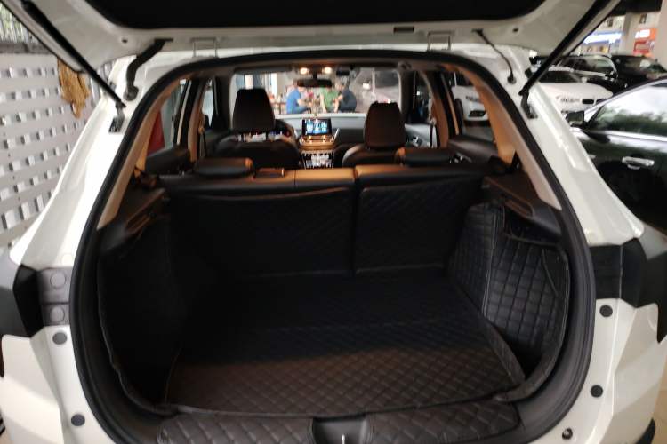 Used Venucia T60 2022 1.6L Manual Smart Vision Version Trunk
