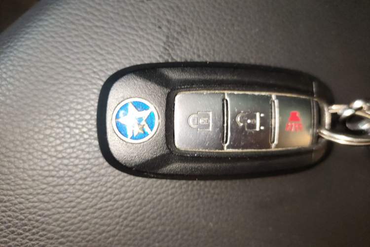 Used Venucia T60 2022 1.6L CVT Smart Drive Version Vehicle Key