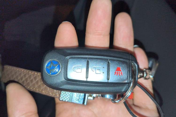 Used Venucia T60 2022 1.6L CVT Smart Enjoyment Version Vehicle Key