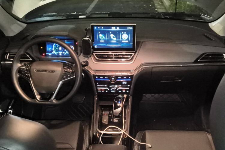 Used Venucia T60EV 2023 Comfort Edition Center Console