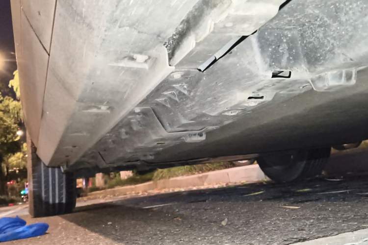 Used Venucia T60EV 2023 Comfort Edition Chassis Rear Left