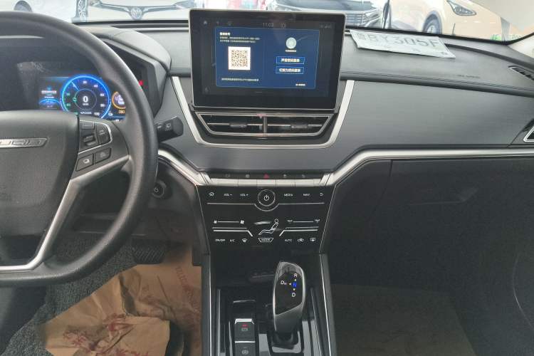 Used Venucia T60EV 2020 AI Enjoyment Model Audio And AC Panel