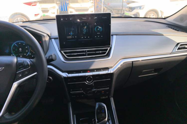 Used Venucia T60EV 2020 AI Enjoyment Model Audio And AC Panel