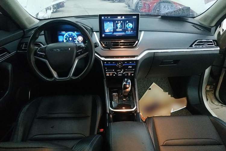 Used Venucia T60EV 2020 AI Flagship Model Center Console