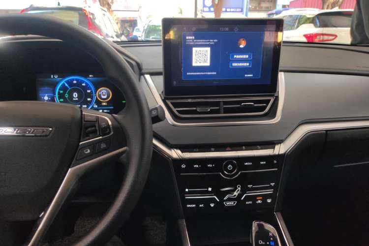 Used Venucia T60EV 2020 AI Deluxe Model Center Console