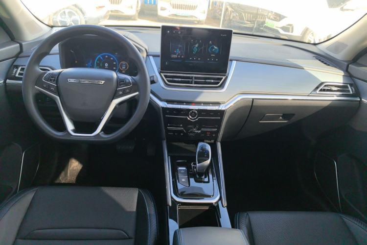 Used Venucia T60EV 2020 AI Enjoyment Model Center Console