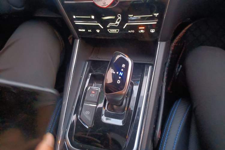 Used Venucia T60EV 2020 AI Enjoyment Model Gear Lever