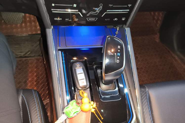 Used Venucia T60EV 2020 AI Flagship Model Gear Lever
