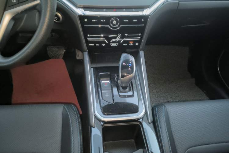 Used Venucia T60EV 2020 AI Enjoyment Model Gear Lever