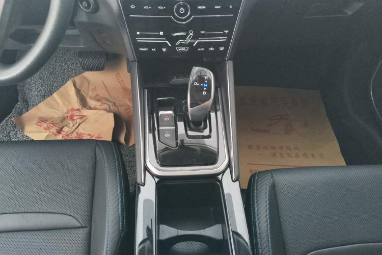 Used Venucia T60EV 2020 AI Enjoyment Model Gear Lever