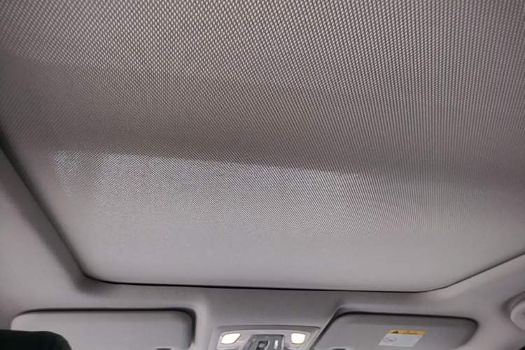 Used Venucia T60EV 2020 AI Enjoyment Model Headliner