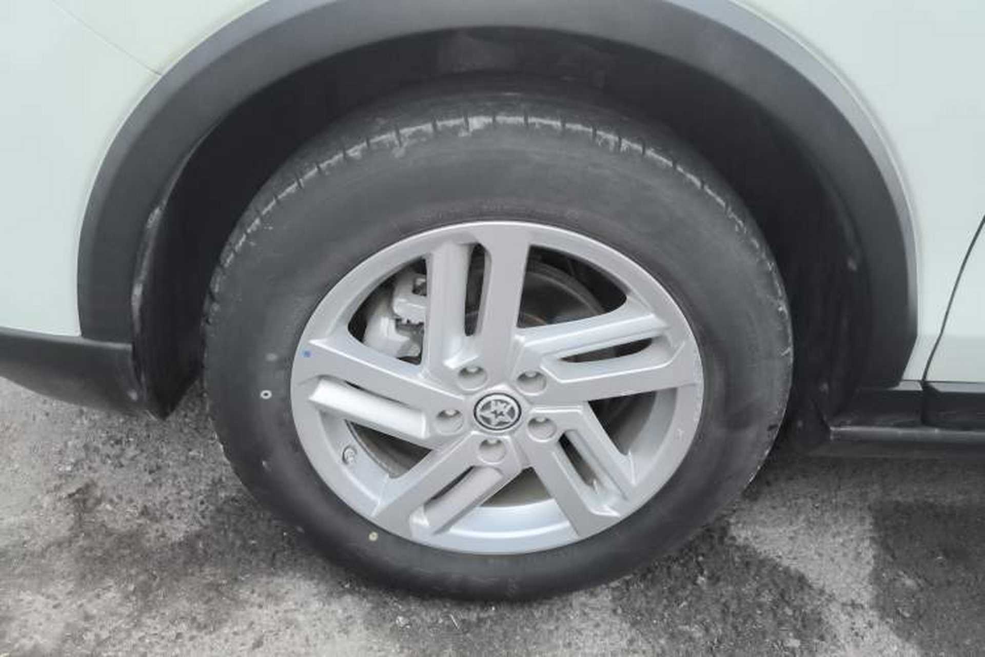Used Venucia T60EV 2020 AI Enjoyment Model Left Front Wheel Hub
