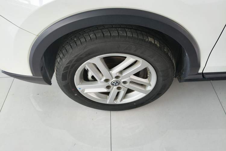 Used Venucia T60EV 2020 AI Enjoyment Model Left Front Wheel Hub