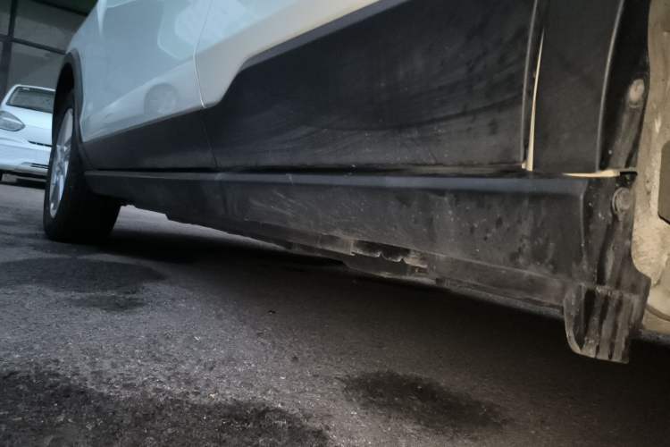 Used Venucia T60EV 2020 AI Enjoyment Model Left Side Sill