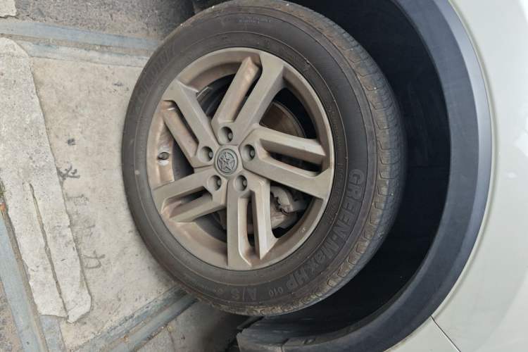 Used Venucia T60EV 2020 AI Enjoyment Model Right Front Wheel Hub