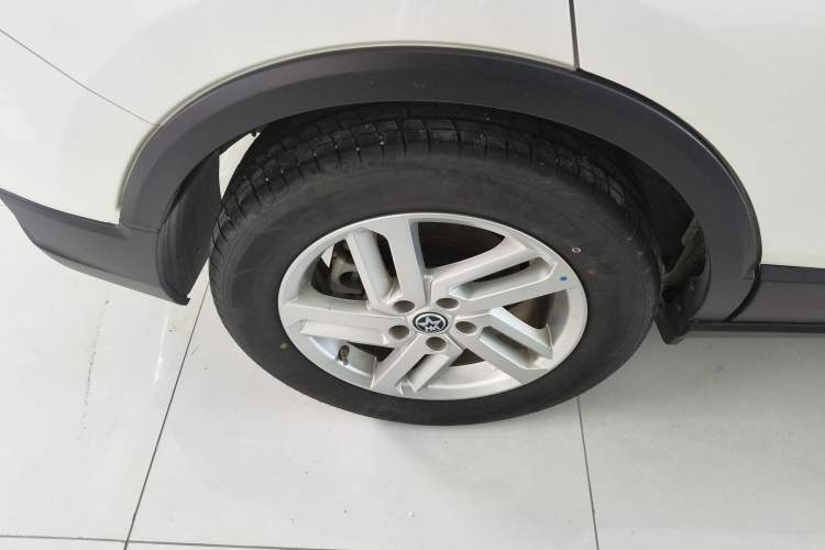 Used Venucia T60EV 2020 AI Enjoyment Model Right Rear Wheel Hub